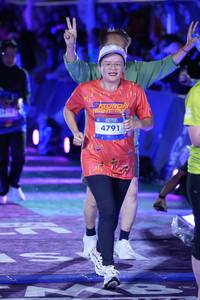 BIB: 4791
                            <button type="button" onclick="openModal(26224579)" class="btn btn-primary btn-sm float-right btn-popup" data-toggle="modal" data-target=".modal-high-quality">
                        <i class="fas fa-shopping-cart"></i> Add to Cart
                    </button>
                                            <button type="button" onclick="isThisMe(26224579, true)" class="btn btn-success btn-sm float-right btn-popup btn-isme hidden" data-toggle="tooltip" data-placement="bottom" title="นี่คือรูปของคุณใช่ไหม คลิกที่นี่เพื่อเอาเข้าอัลบั้ม">
                        <i class="fas fa-plus"></i> Add to album
                    </button>
                    <button type="button" onclick="isThisMe(26224579, false)" class="btn btn-warning btn-sm float-right btn-popup btn-isnotme hidden">
                        <i class="fas fa-ban"></i> Remove from album
                    </button>